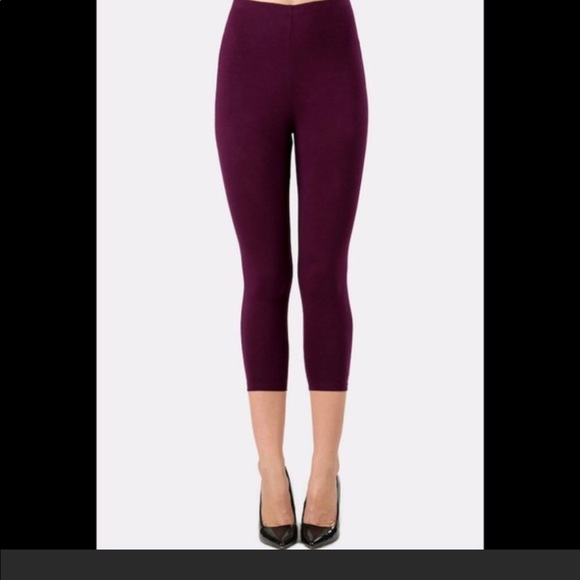 NWT PREMIUM COTTON CAPRI LEGGINGS!! - Picture 3 of 3